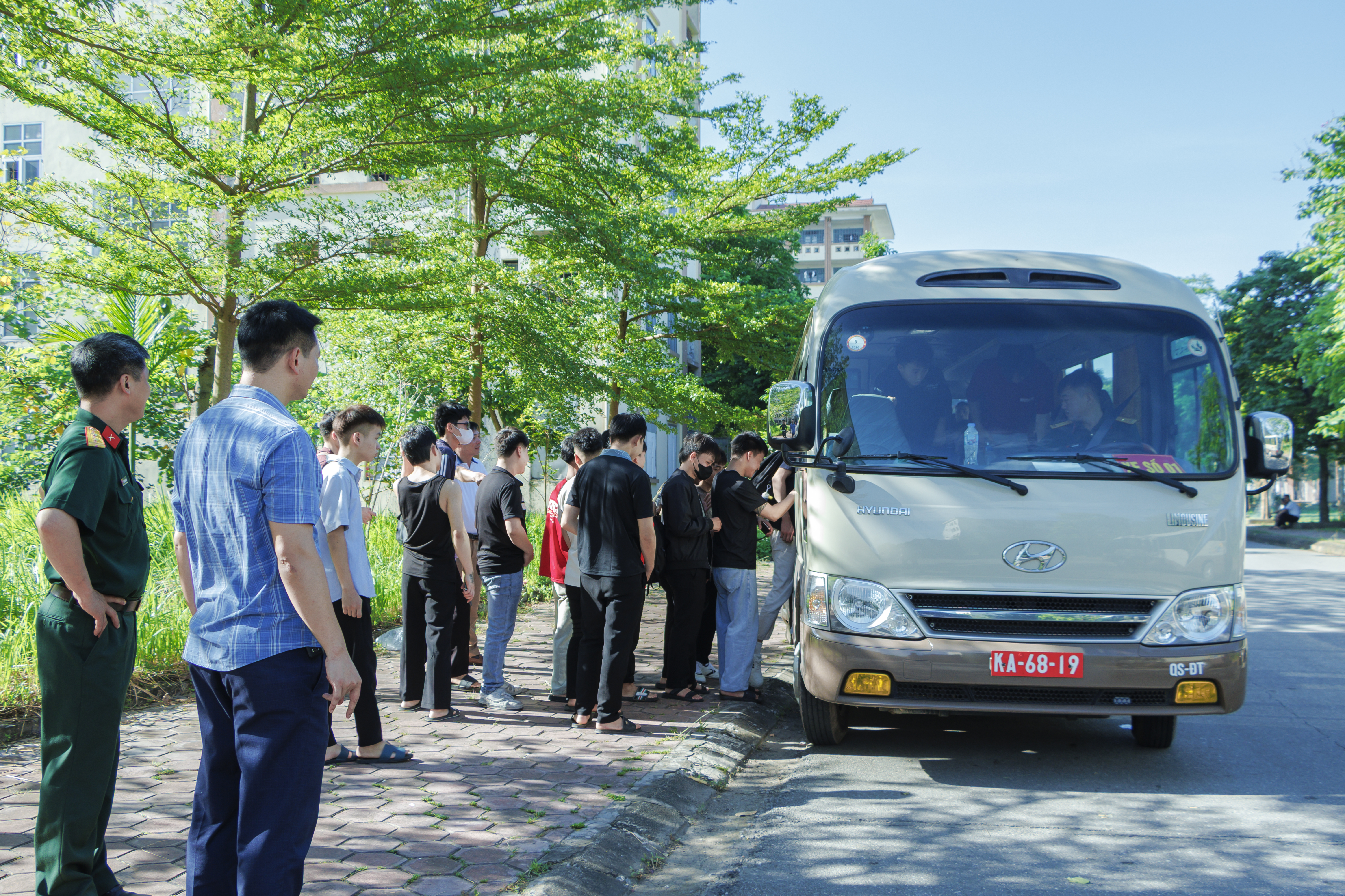 VCTECH TỔ CHỨC CHO SINH VIÊN THAM GIA HỌC GIÁO DỤC QUỐC PHÒNG VÀ AN NINH ĐỢT 1